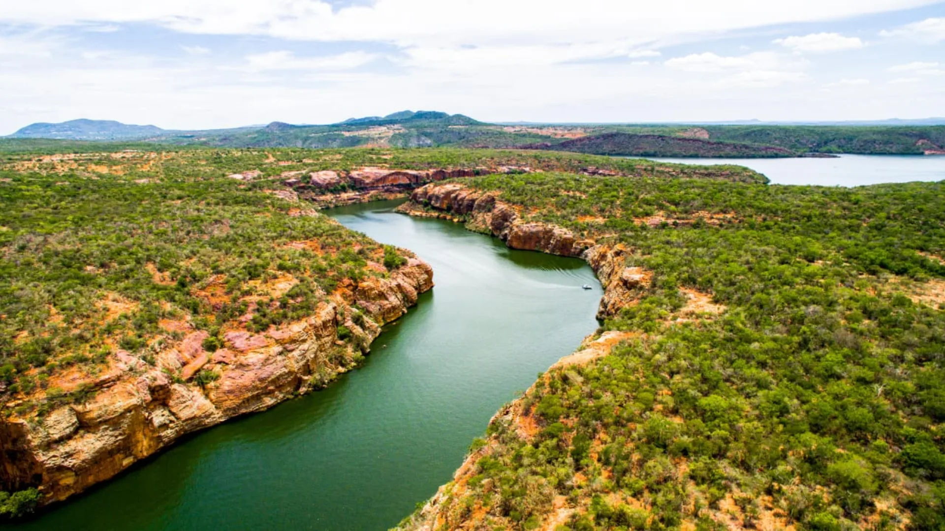 Aracaju, canions do São Francisco e rota do Cangaço
