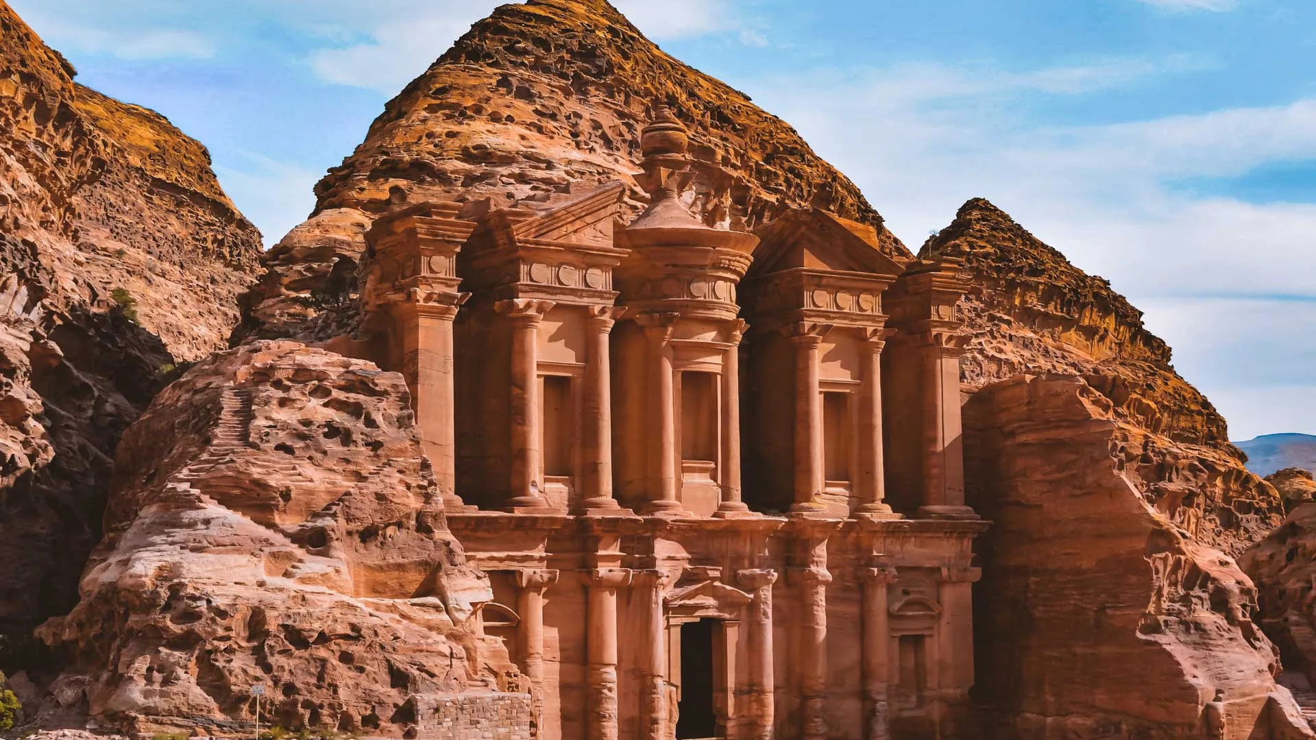 Caminhada pelas areias de Petra