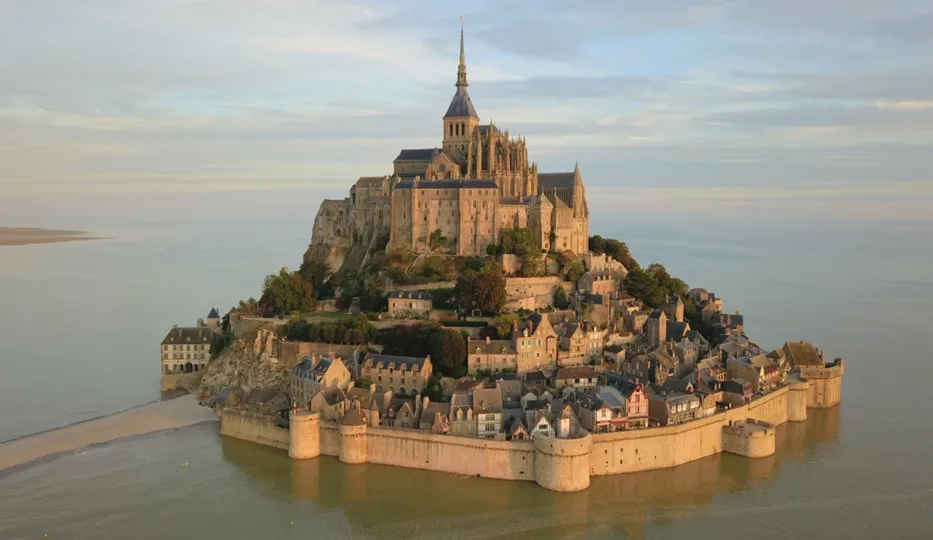 Descubra Paris e o Monte Saint Michel