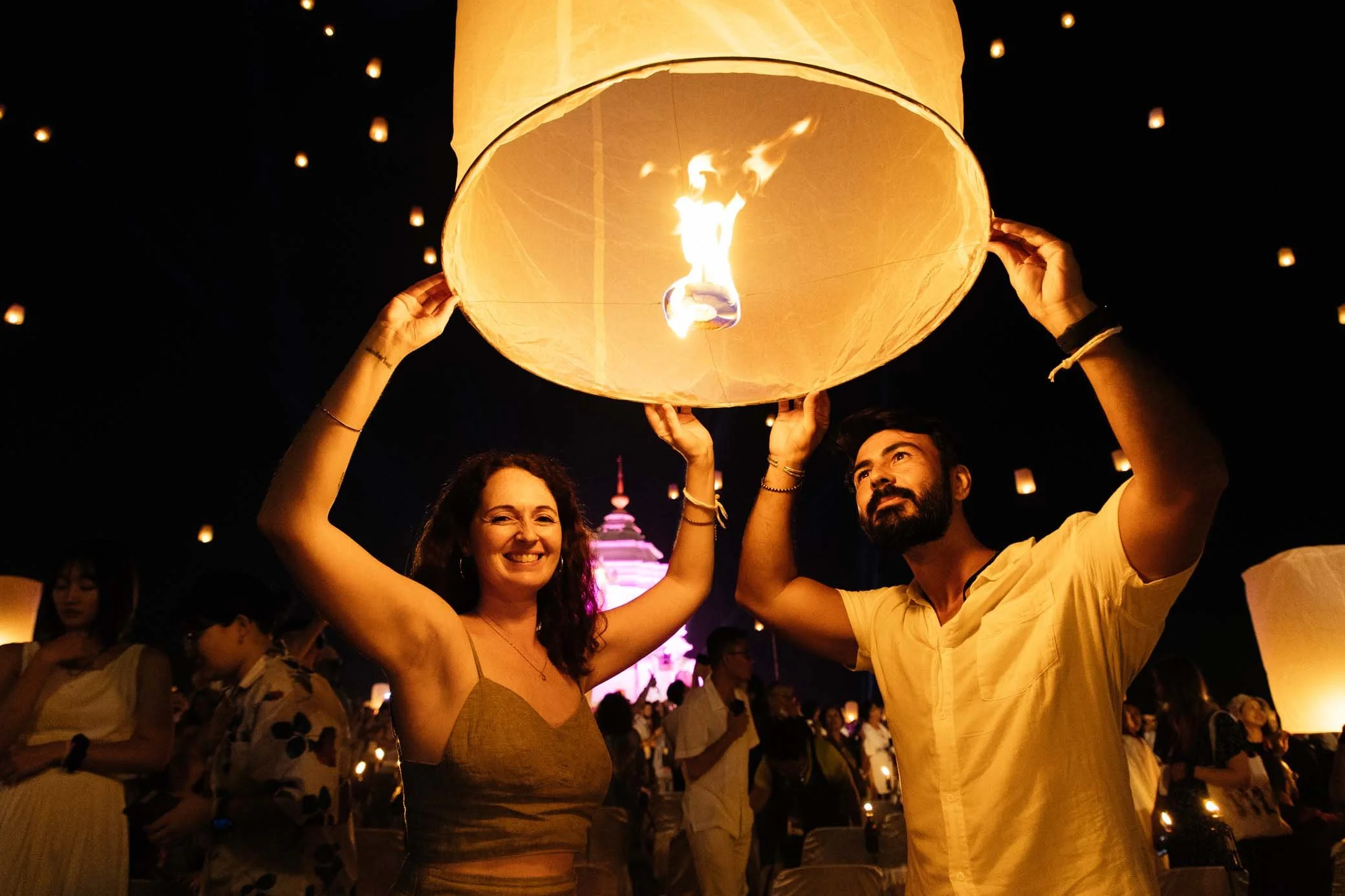 RÉVEILLON COM FESTIVAL DAS LANTERNAS NA TAILÂNDIA