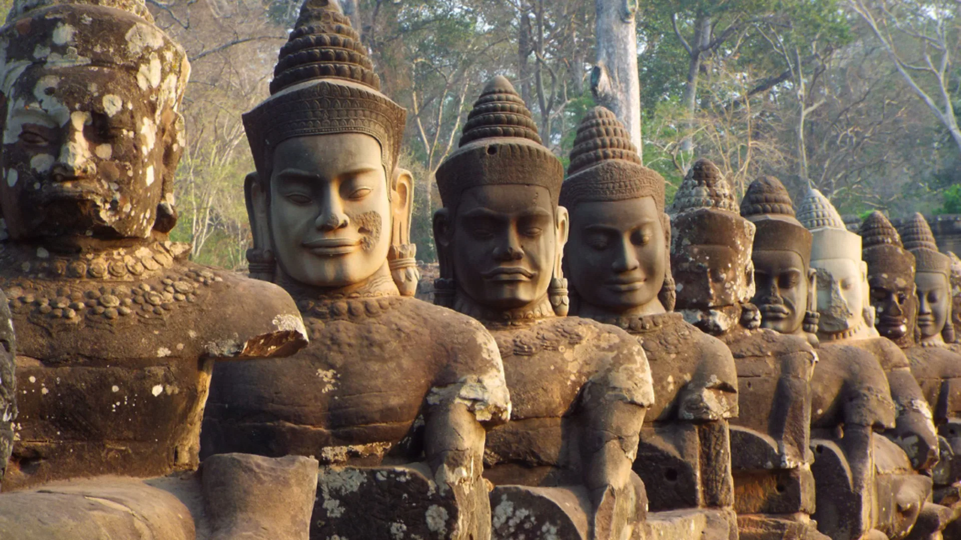 Vietnã e Camboja: Uma Jornada pelo Coração da Indochina